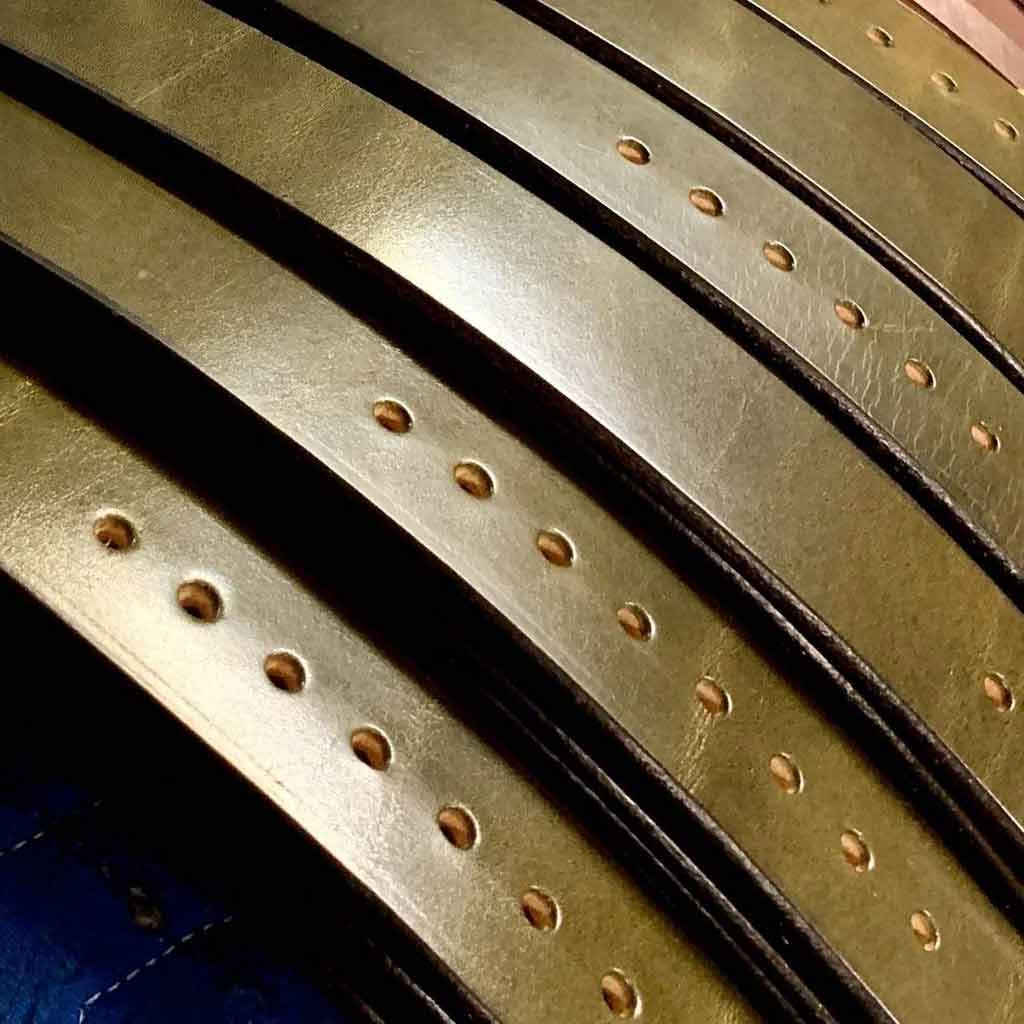 CLASSIC CEDAR Olive Green 1.5 Leather Belt