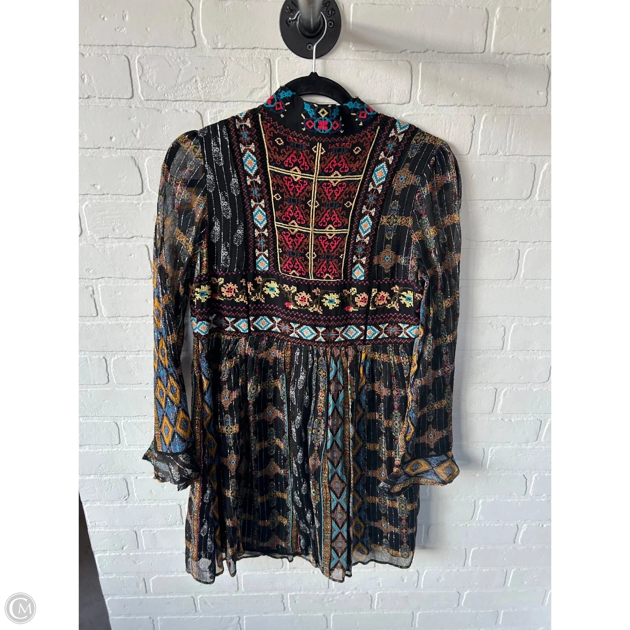 Dress Casual Short By Akemi And Kin In Black & Yellow, Size: M