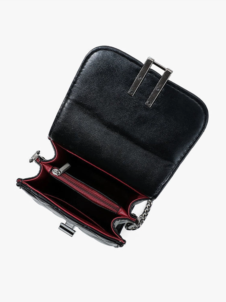 Mini Diamond Pattern Clutch Wallet Heart-shaped Crossbody Bag with Adjustable Strap