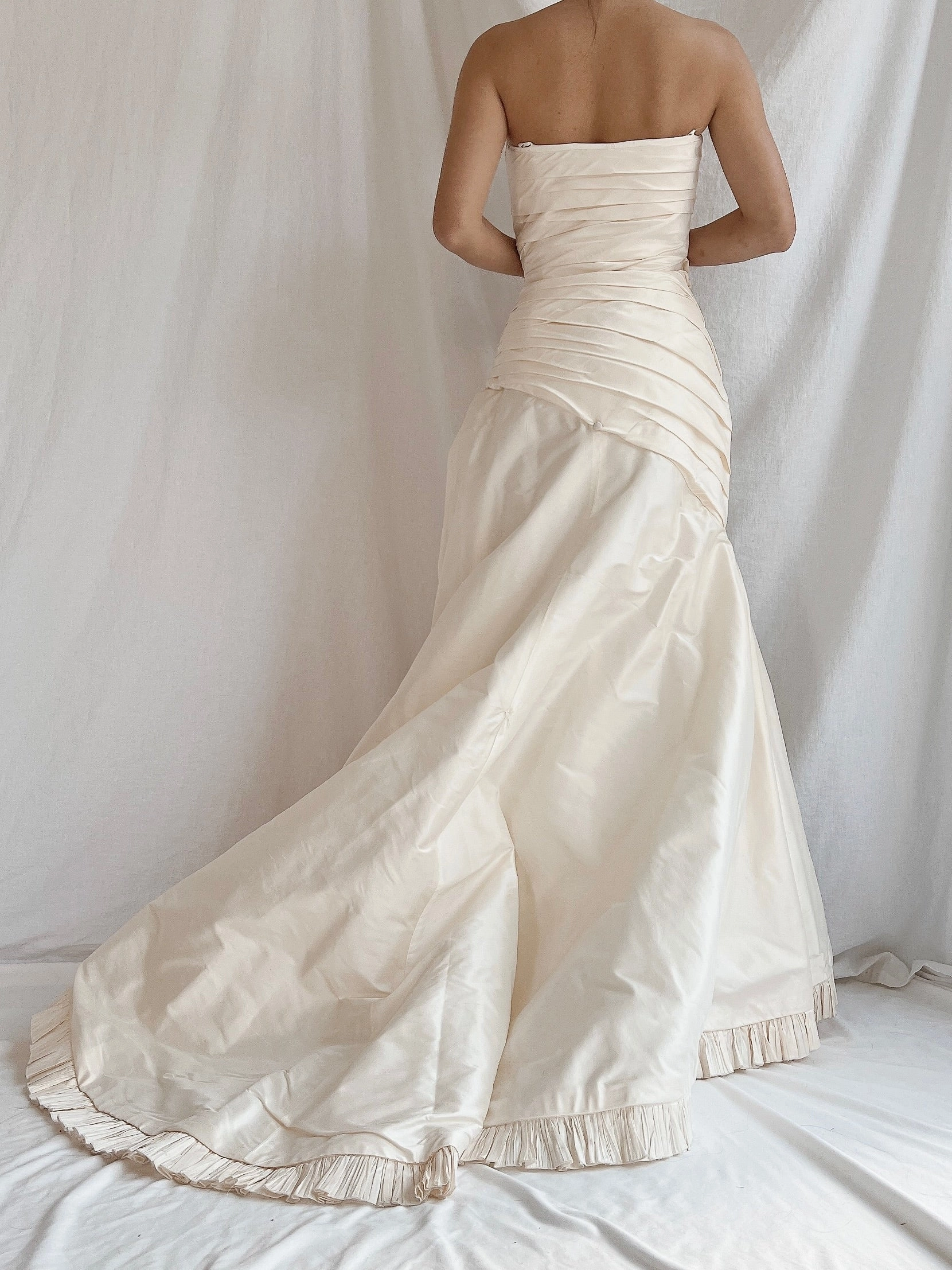Vintage Pronovias Italian Silk Faille Gown - S/6