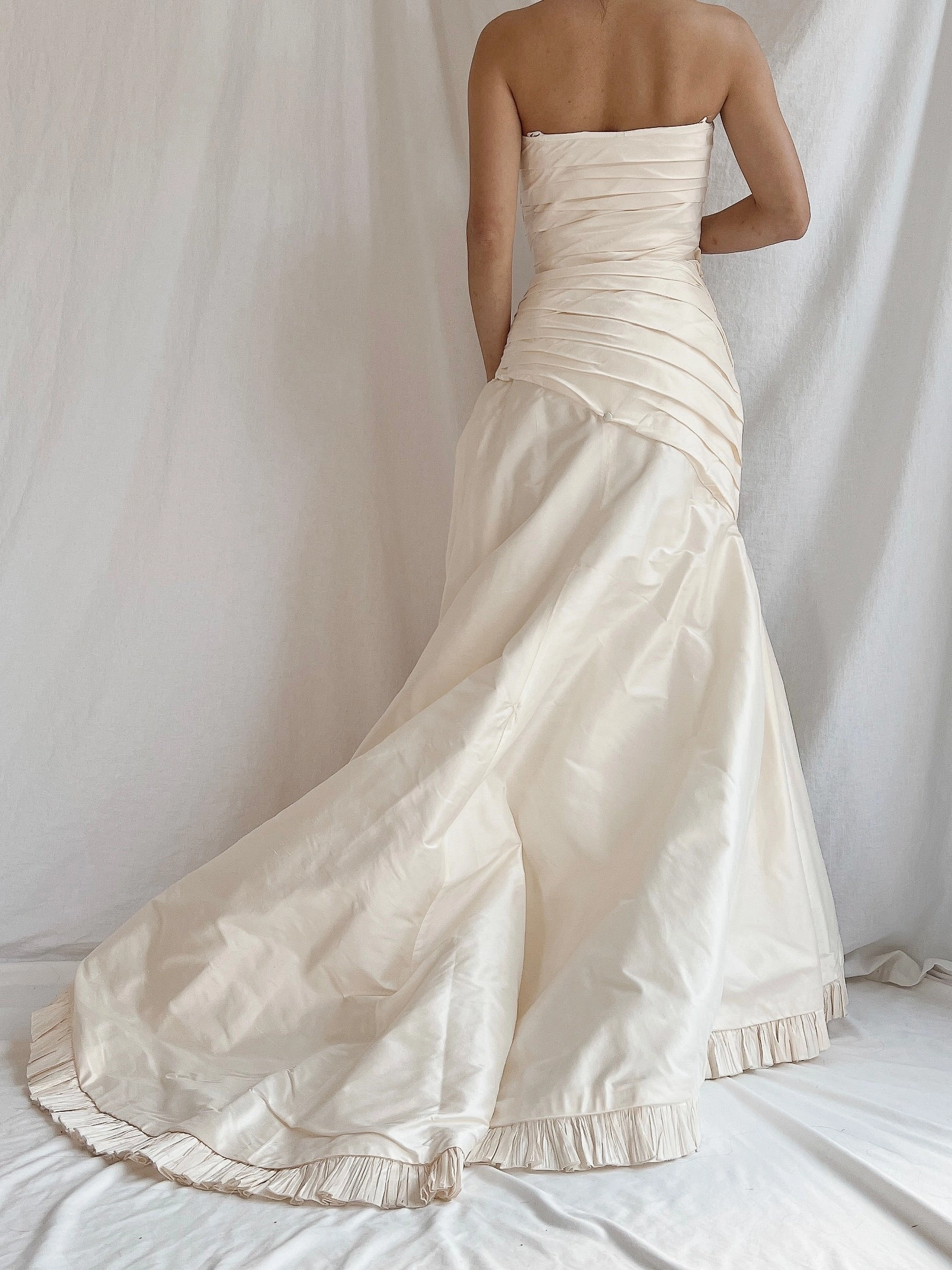 Vintage Pronovias Italian Silk Faille Gown - S/6